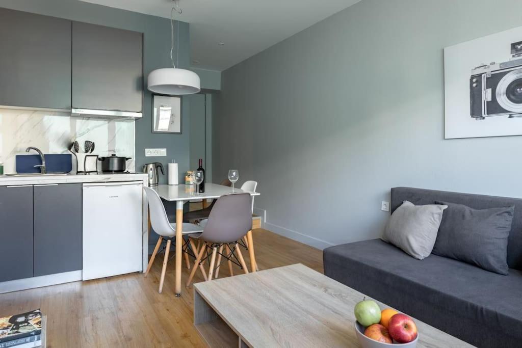 Cozy, Luminous And Comfy 5 Min Walk To Acropolis Apartment Athens Exterior photo