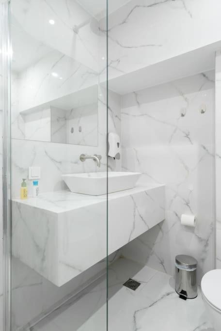 Cozy, Luminous And Comfy 5 Min Walk To Acropolis Apartment Athens Exterior photo