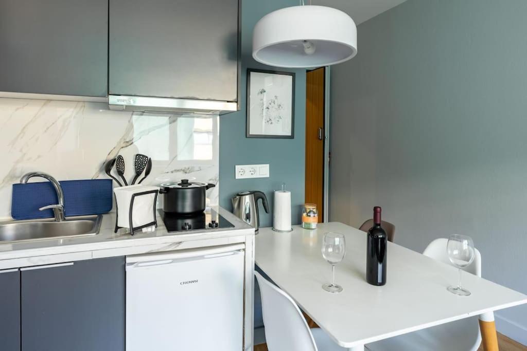 Cozy, Luminous And Comfy 5 Min Walk To Acropolis Apartment Athens Exterior photo